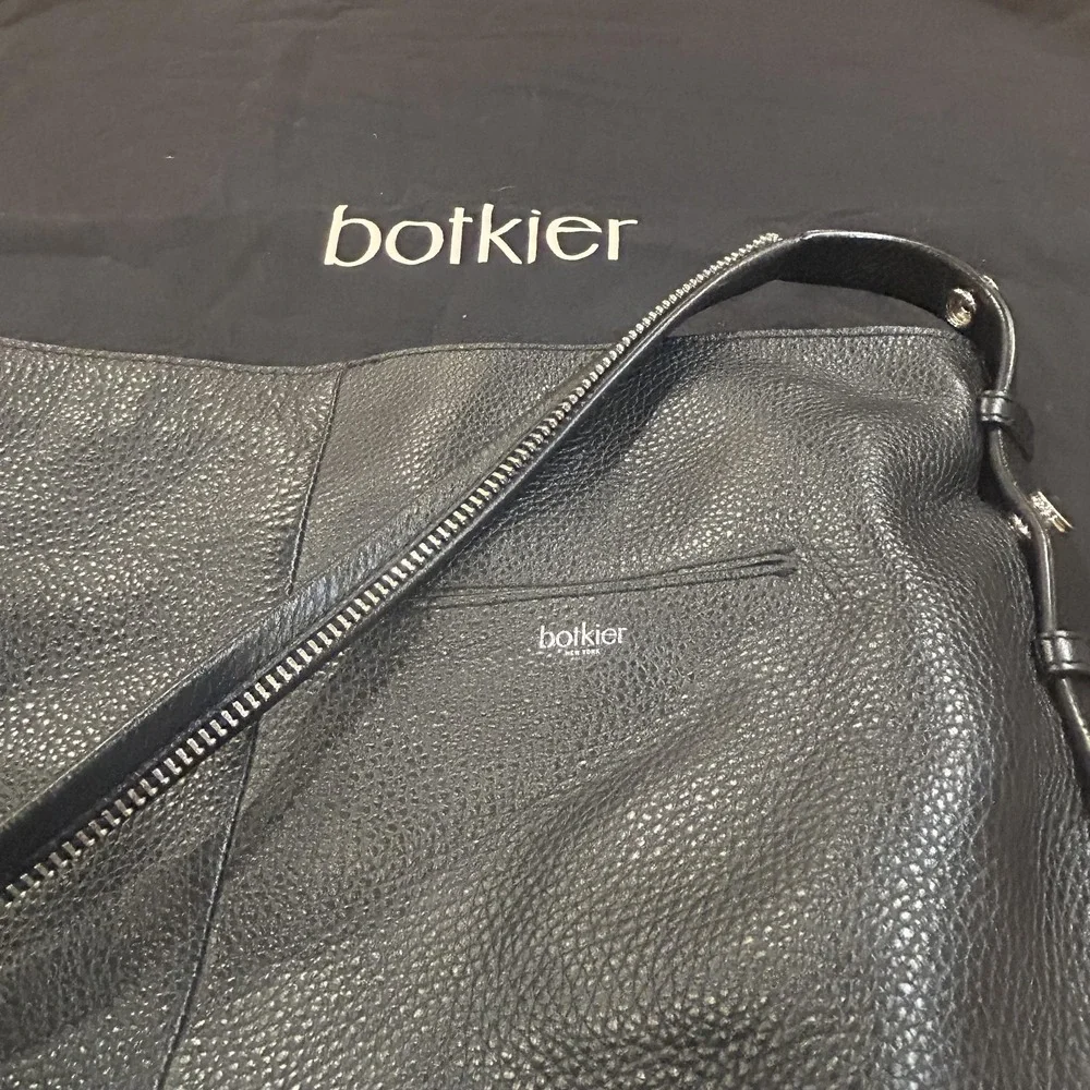 Botkier Hobo Bag Womens Large Black Pebbled Leather Shoulder Purse Dust Bag